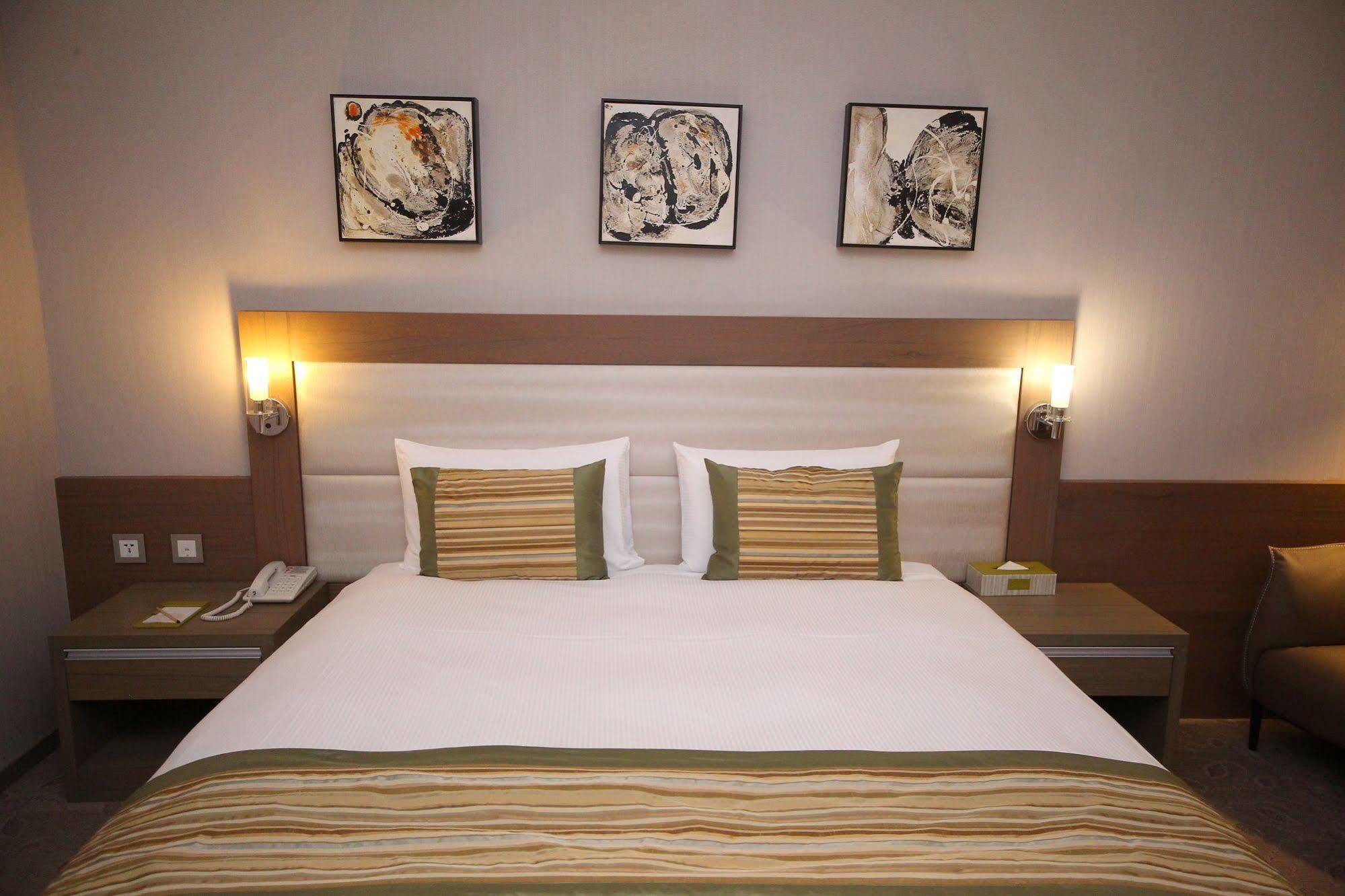 זונגה Grace Hotel Zhonghe מראה חיצוני תמונה